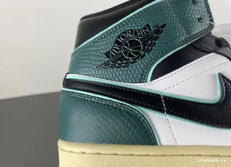FQ7818-100  SE Jordan MID  1 Air 